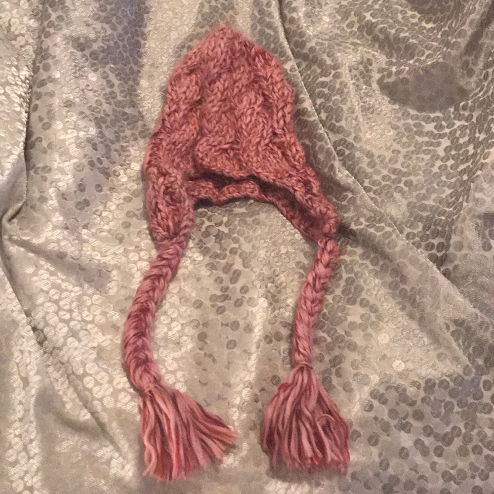 Winter hat - Picture 3 of 3